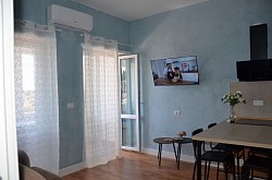Выходы на балкон с кухни.